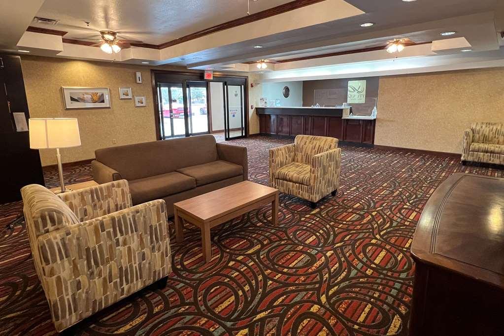 Quality Suites Midland North Loop 250 Интерьер фото