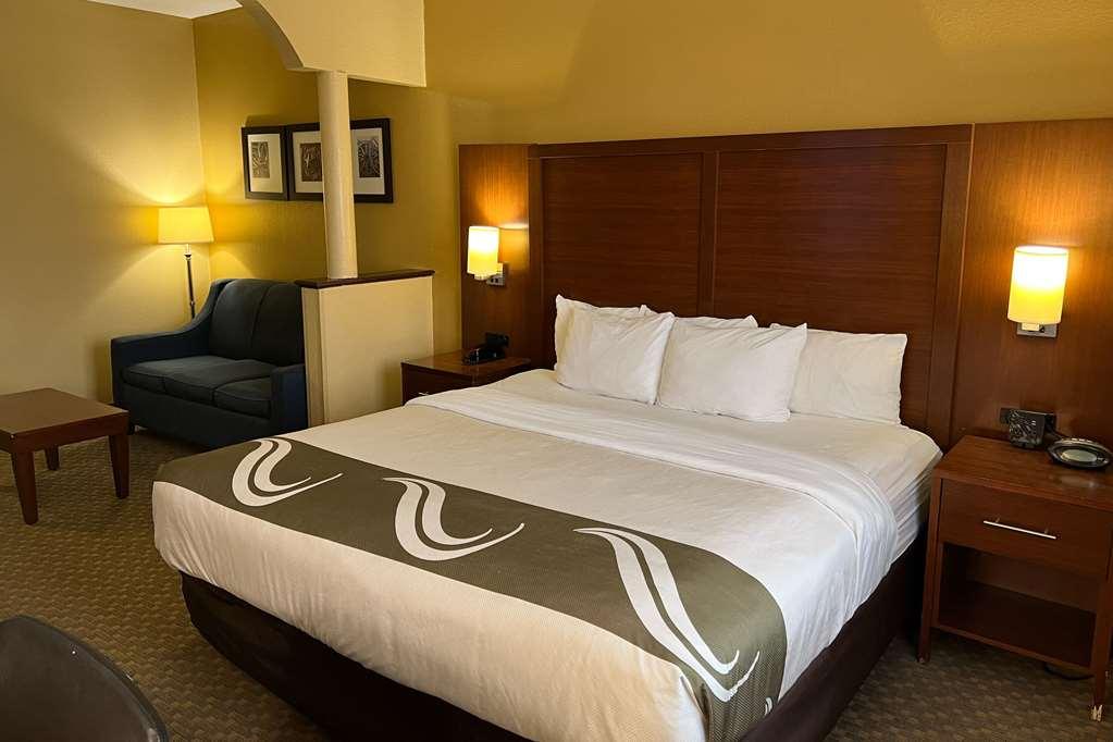 Quality Suites Midland North Loop 250 Номер фото